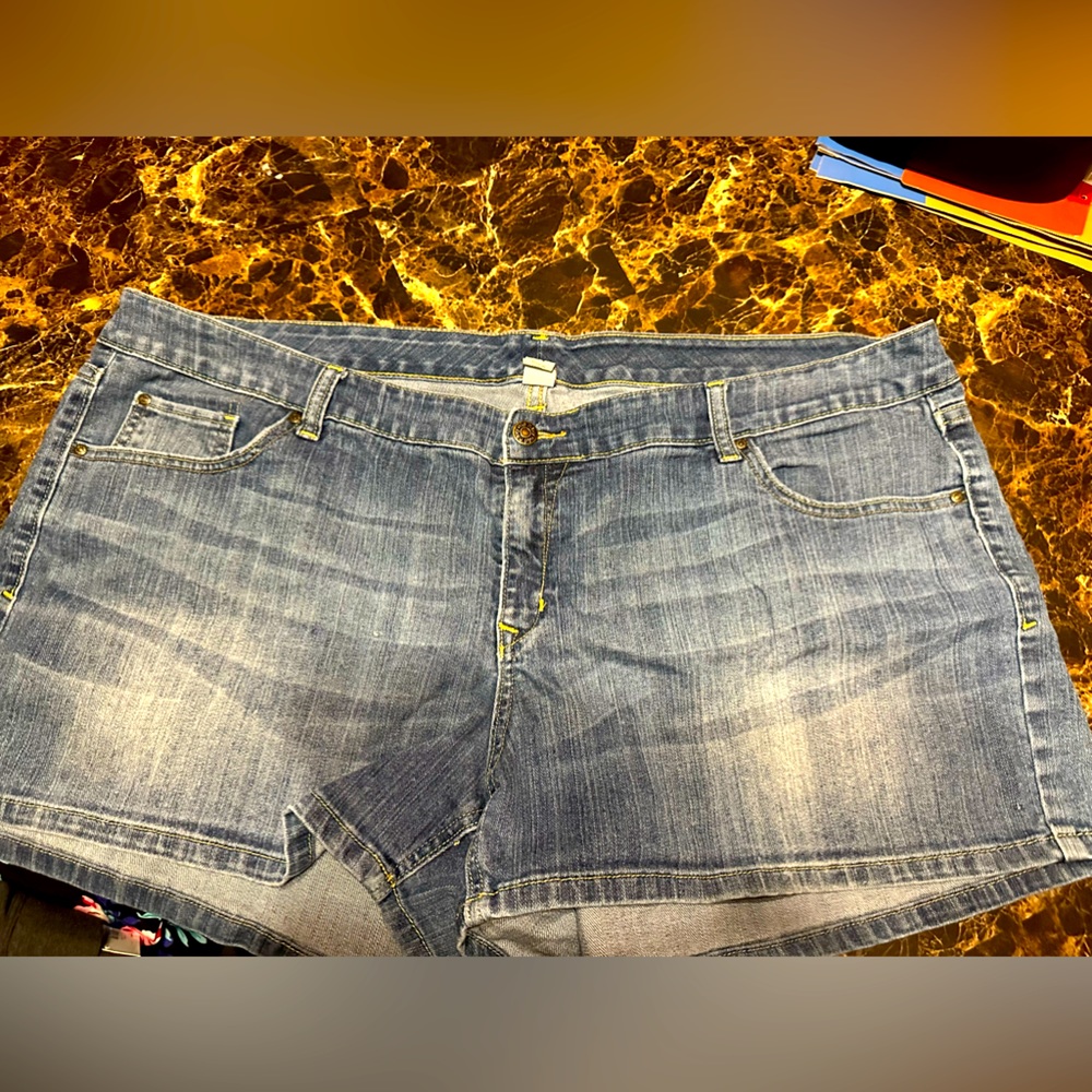 Old navy plus size shorts